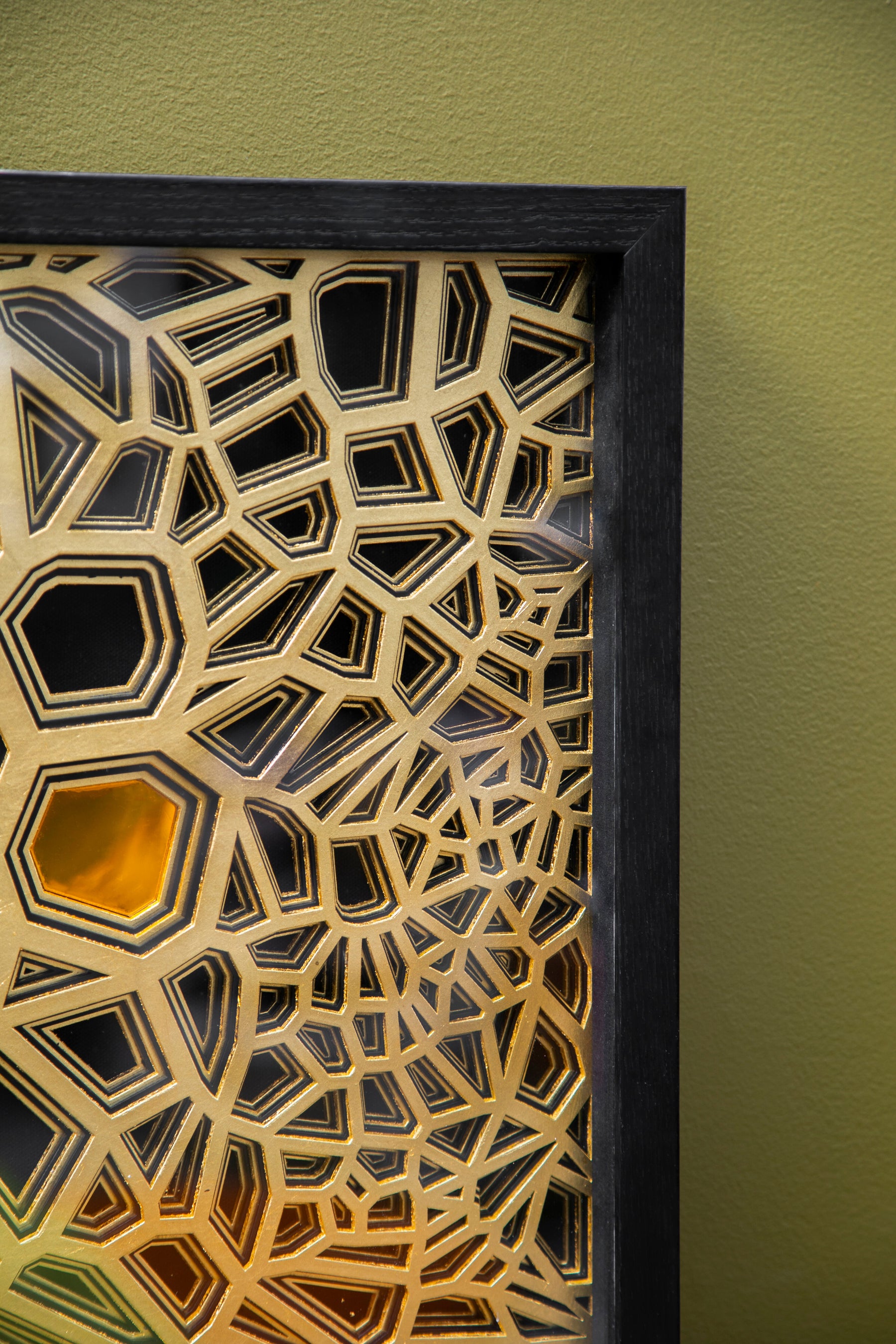 Modello Gold And black Paper Sculpture Wall Art